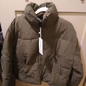 Women's Windproof & Waterproof Jacket Sz XS New! Perfect self or gift